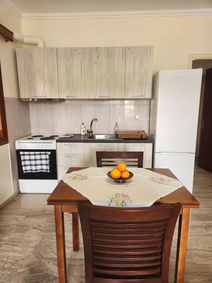 Cozy Apartment In Nea Kios Exteriér fotografie